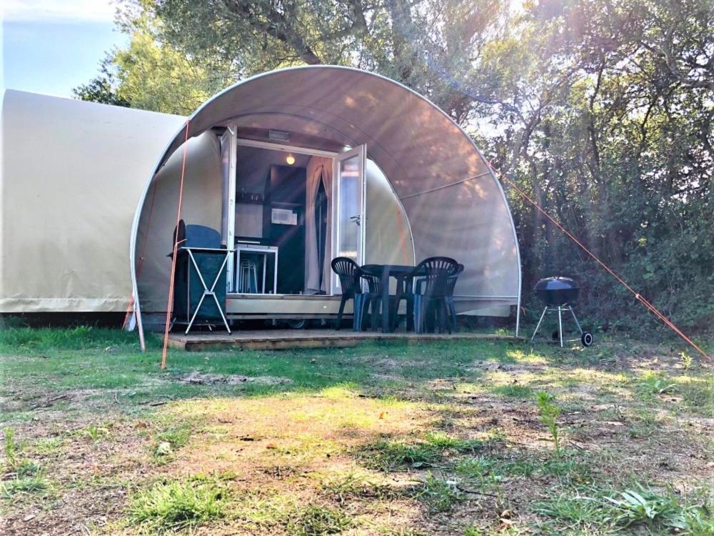 Camping Le Brochet بيرون المظهر الخارجي الصورة